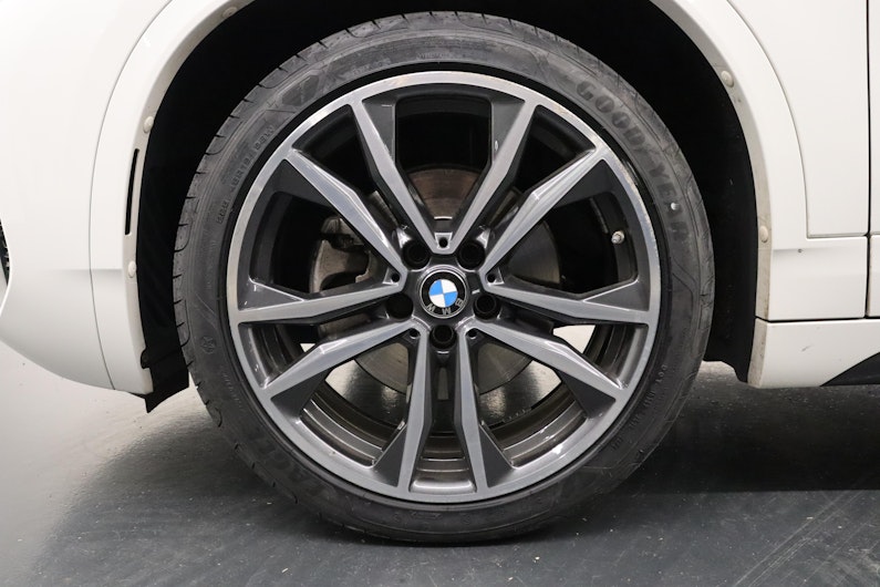 Vehicle image BMW X2