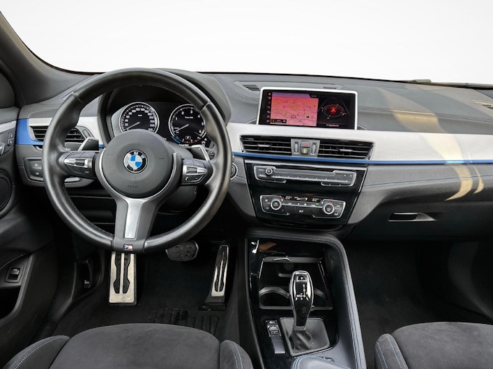 Vehicle image BMW X2