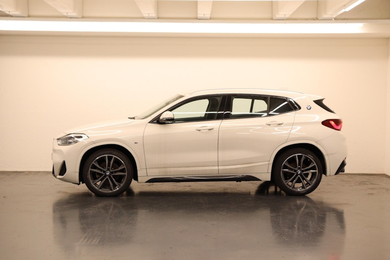 Vehicle image BMW X2