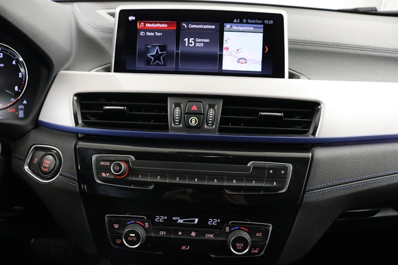 Vehicle image BMW X2