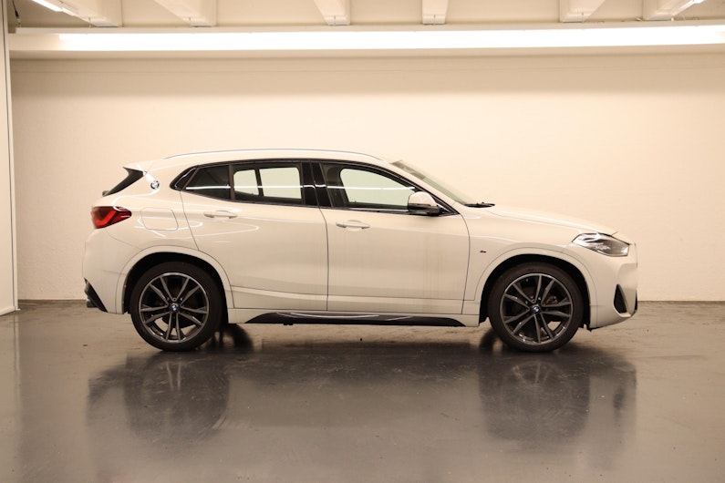 Vehicle image BMW X2