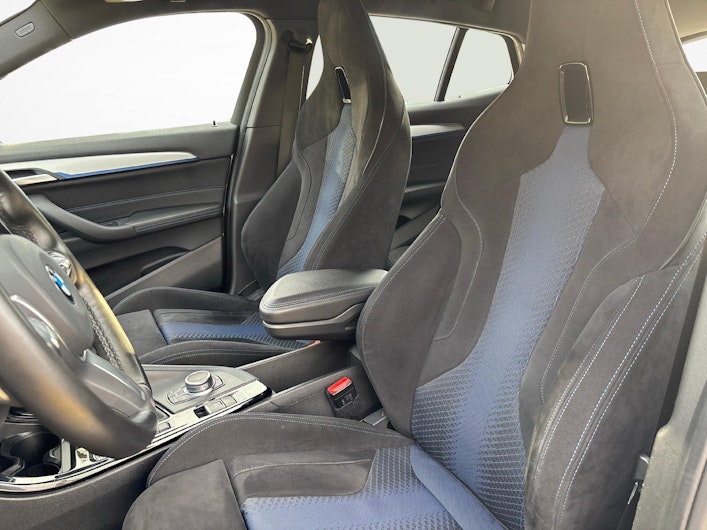 Vehicle image BMW X2