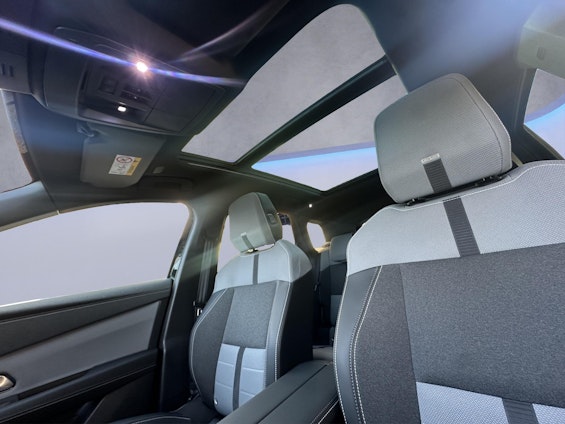 Vehicle image 11 Vehicle image 11