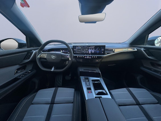 Vehicle image 8 Vehicle image 8