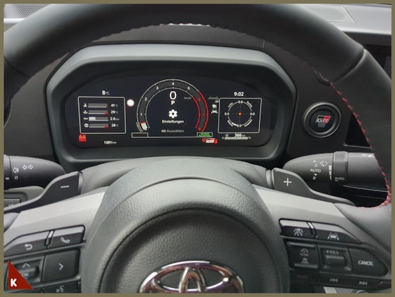 Vehicle image 10 Vehicle image 10