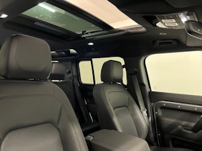 Vehicle image LAND ROVER Defender 110 3.0 I6 SE