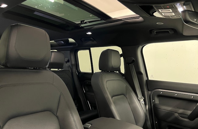 Vehicle image 14 Vehicle image 14