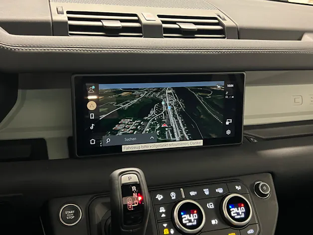 Land Rover Defender 110 3.0 I6 SE