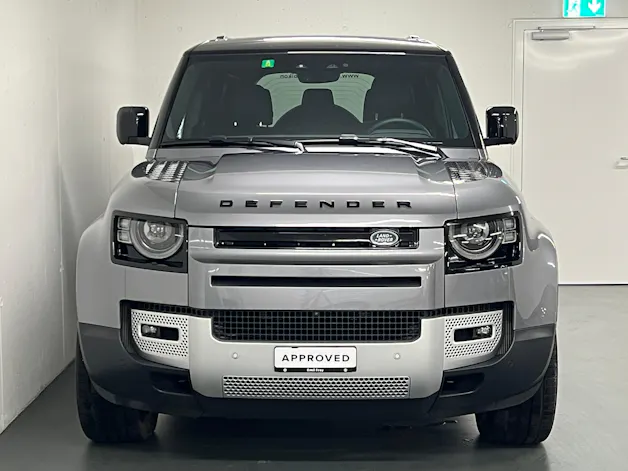 Land Rover Defender 110 3.0 I6 SE