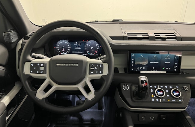 Vehicle image 6 Vehicle image 6