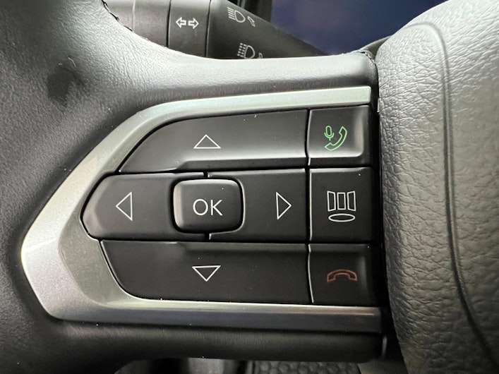 Vehicle image JEEP COMPASS