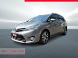 First vehicle image