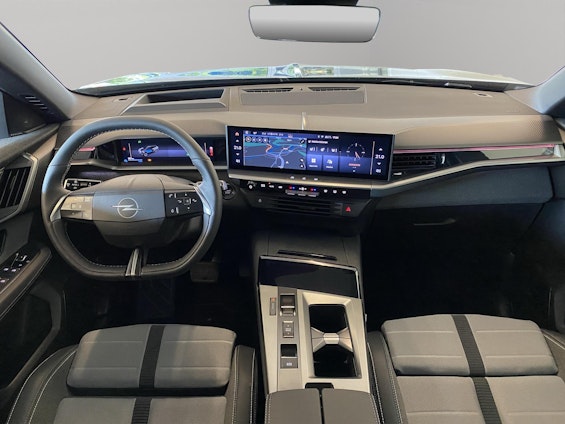 Vehicle image 4 Vehicle image 4