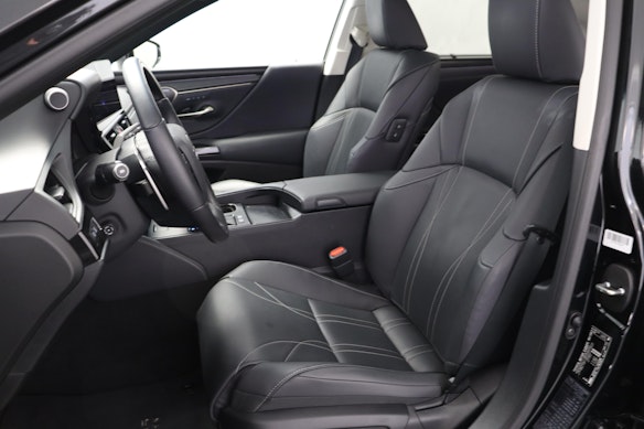 LEXUS ES 300h Excellence 2