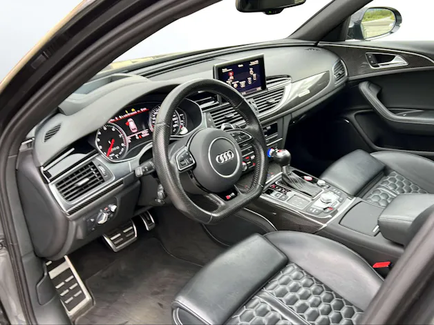 Audi RS6 Avant 4.0 V8 TFSI quattro T-Tronic