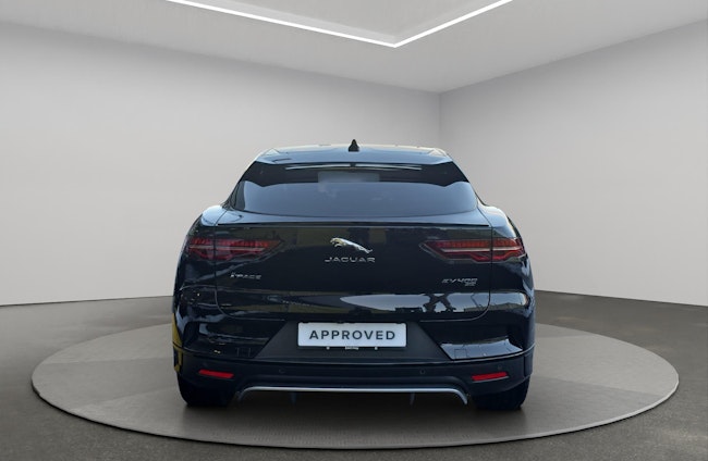 Vehicle image 4 Vehicle image 4