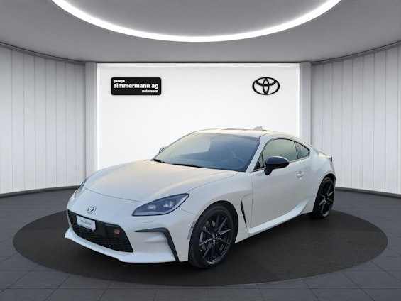 First vehicle image First vehicle image