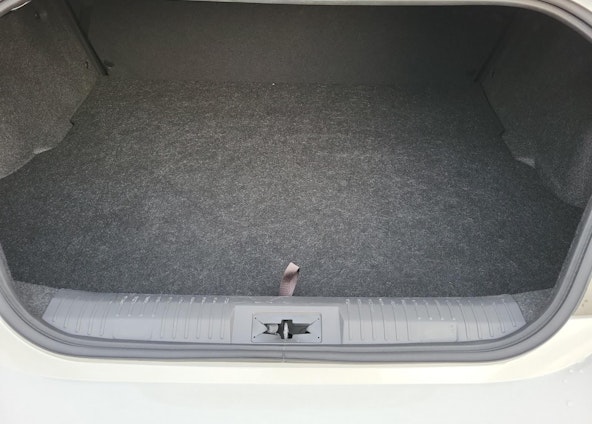 Vehicle image 14 Vehicle image 14