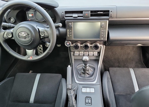 Vehicle image 12 Vehicle image 12