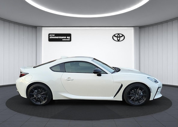 Vehicle image 3 Vehicle image 3