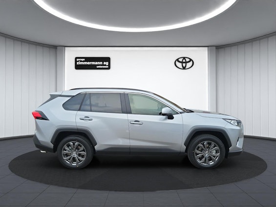 Vehicle image 4 Vehicle image 4