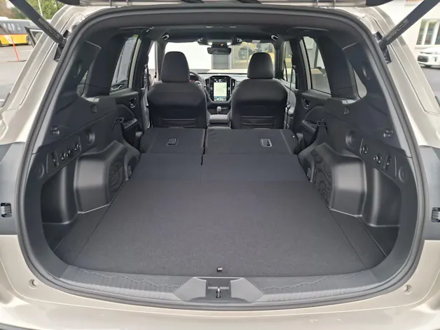 Subaru Forester Station 2.0i e-Boxer Swiss Plus