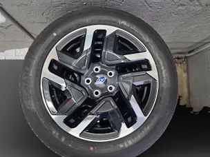 Subaru Forester Station 2.0i e-Boxer Swiss Plus