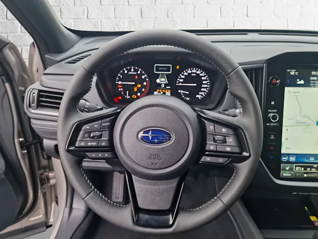 Subaru Forester Station 2.0i e-Boxer Swiss Plus