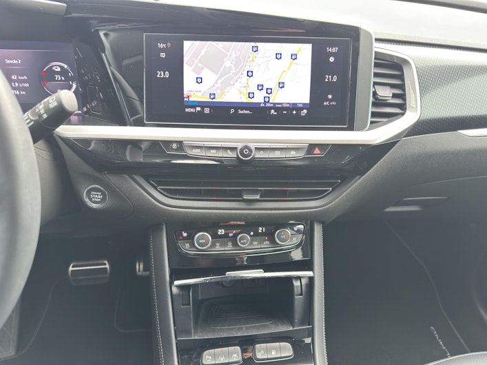 Vehicle image OPEL GRANDLAND