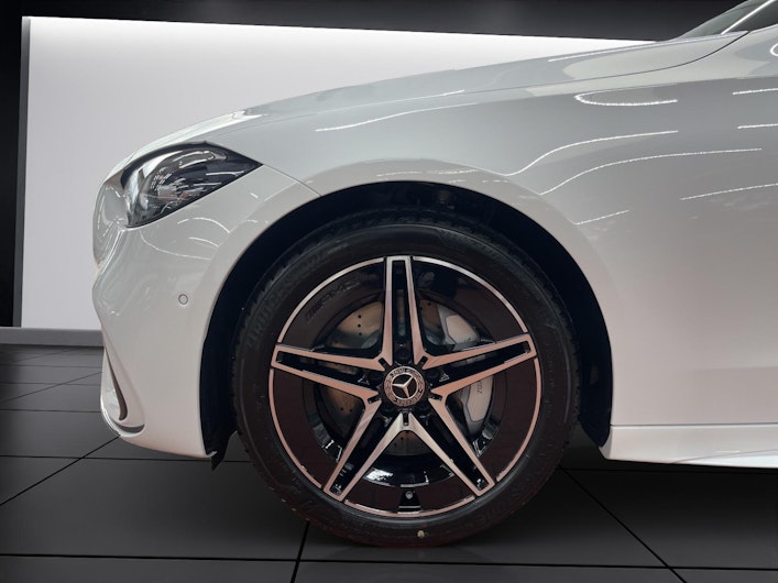 Vehicle image MERCEDES-BENZ C 220