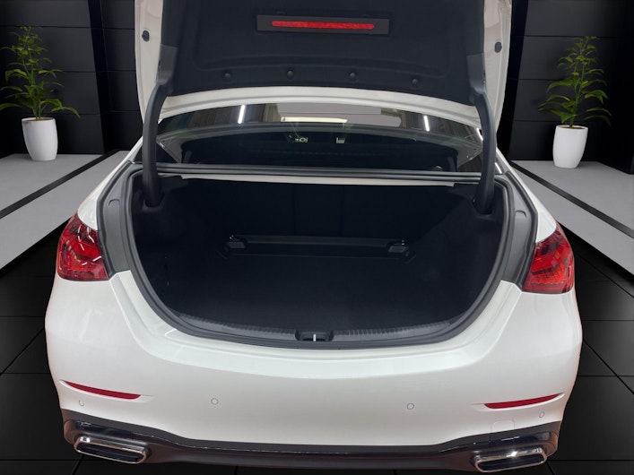 Vehicle image MERCEDES-BENZ C 220