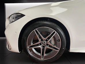 Fahrzeugbild MERCEDES-BENZ C 220 d 4MATIC Swiss Star T-Modell AMG Line