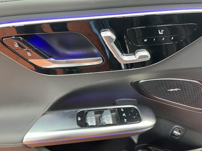 Vehicle image MERCEDES-BENZ C 220