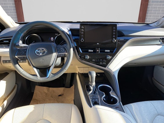 Vehicle image 6 Vehicle image 6