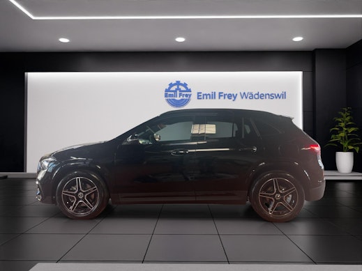 MERCEDES-BENZ GLA 200 Night Star AMG Line 1
