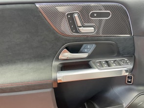 Vehicle image MERCEDES-BENZ GLB 220 AMG Line 4matic