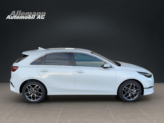 Vehicle image 6 Vehicle image 6