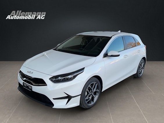 First vehicle image First vehicle image