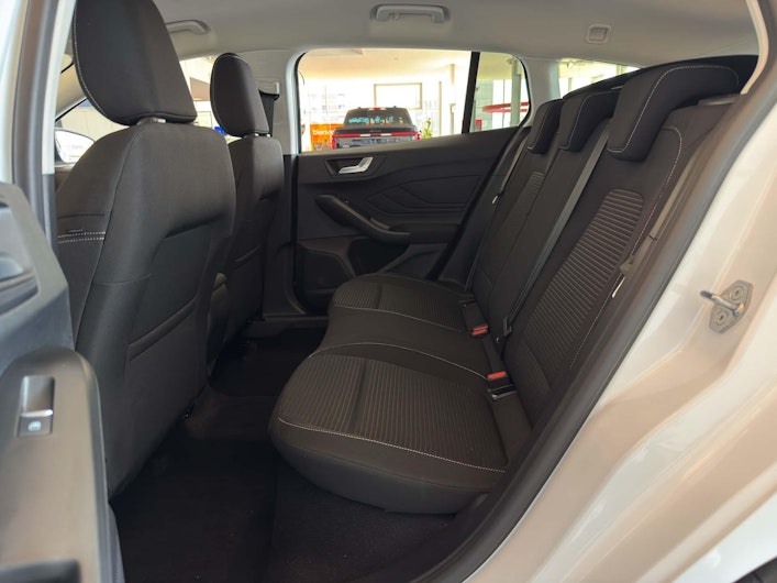 Vehicle image FORD FOCUS