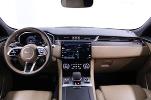 Vehicle image JAGUAR F-Pace 3.0 I6 SE AWD