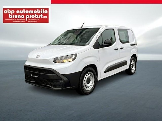 First vehicle image First vehicle image