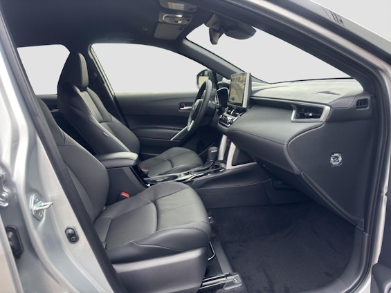 Vehicle image 15