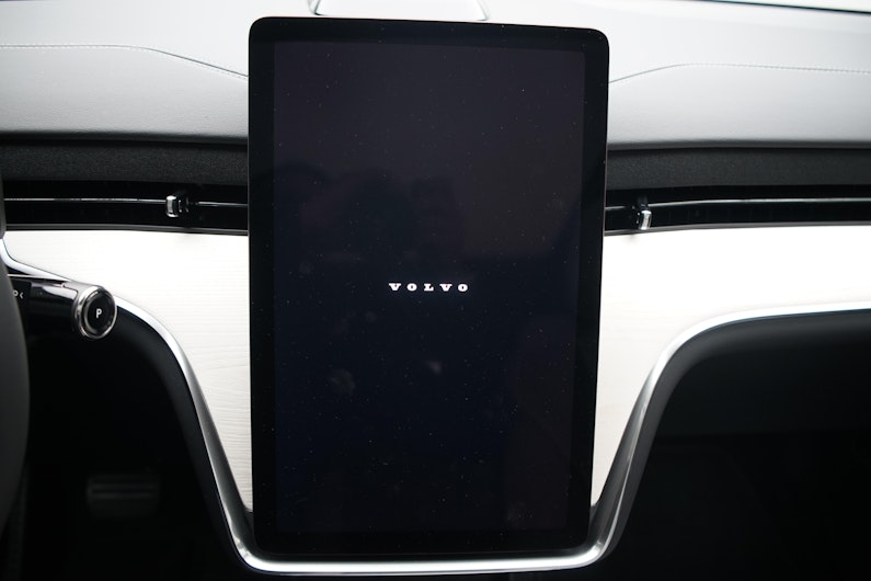 Vehicle image VOLVO EX 90