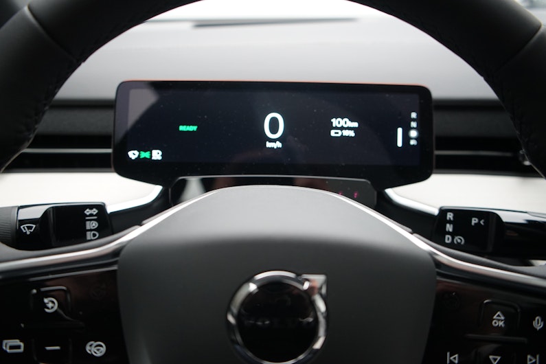 Vehicle image VOLVO EX 90