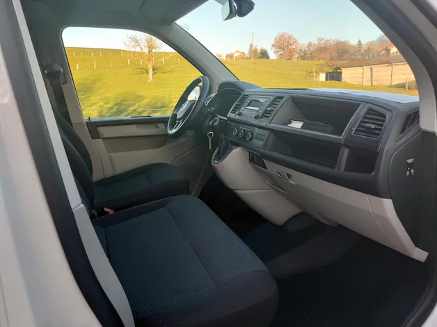 VW T6 Kombi 3000 2.0 TDI 150 DSG