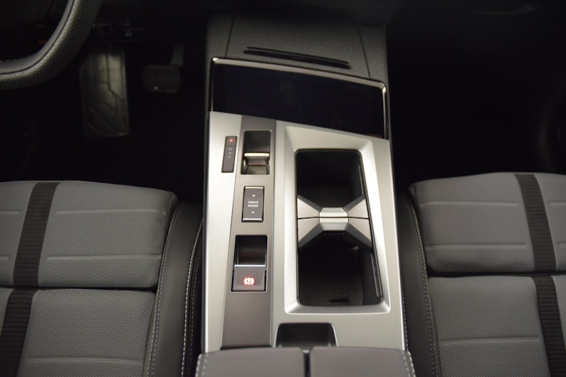 Vehicle image OPEL GRANDLAND