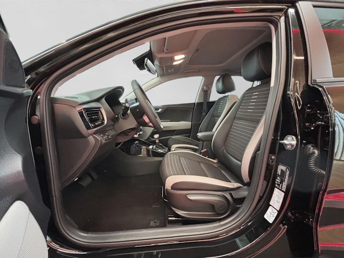 Vehicle image KIA STONIC