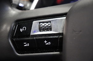 Vehicle image DS AUTOMOBILES DS7 Crossback 1.6 PureTech 225 Rivoli