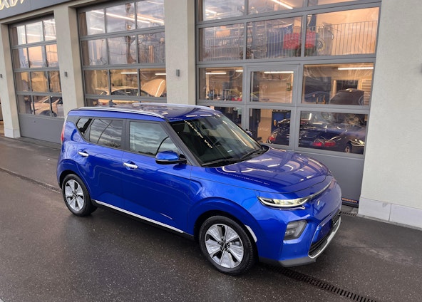 Vehicle image 16 Vehicle image 16