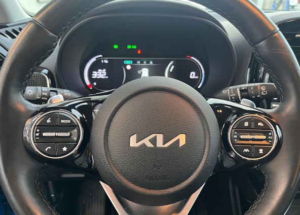 Vehicle image 8 Vehicle image 8